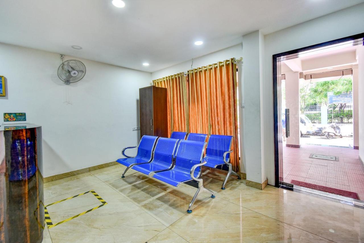 Hotel Fabexpress P.A.S Residency Chennai Zewnętrze zdjęcie